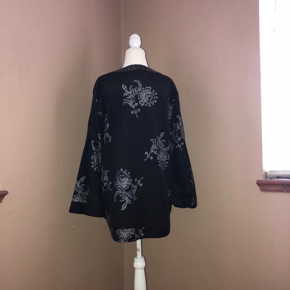 CHICO'S Black Embellished Floral Print Tunic Top - Picture 8 of 8